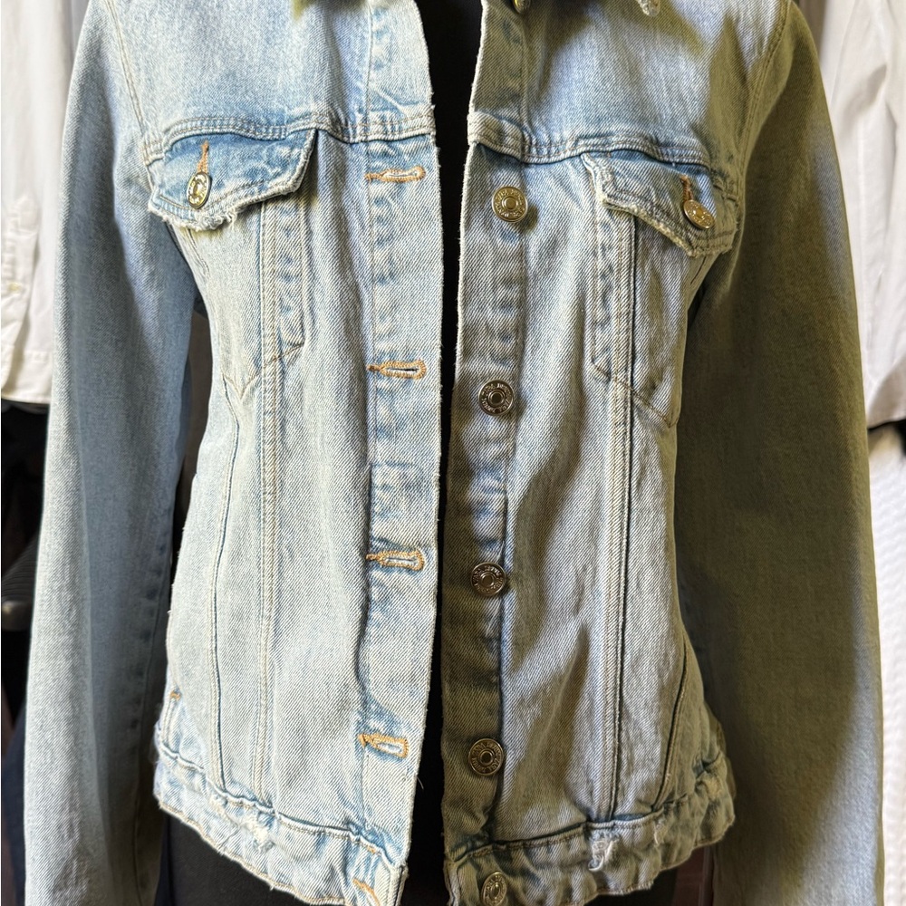 Classic Denim Jacket Zara